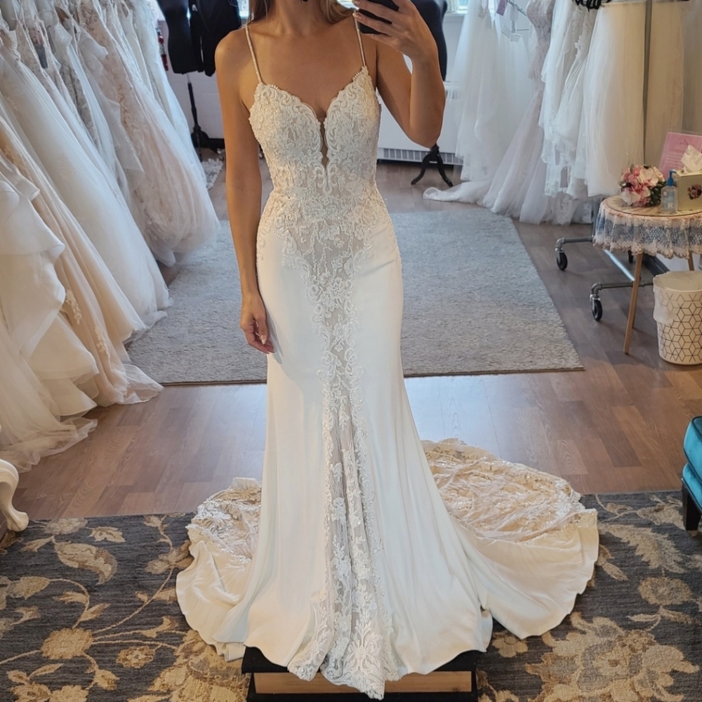 Martina Liana 1004 Ivory and Honey Wedding Dress Never Worn